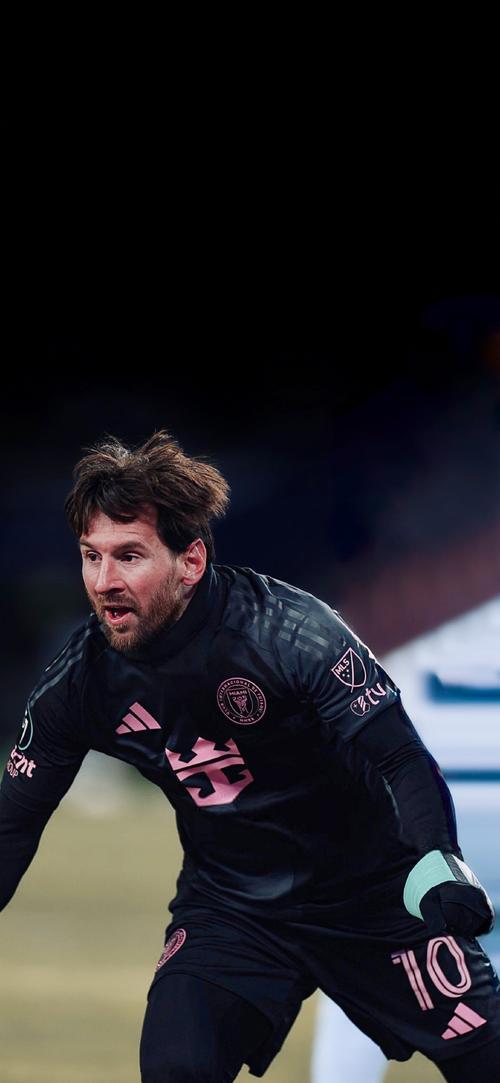 XINGKONG-梅西在切尔西比赛中战术调整，惊险取胜引发热议！的简单介绍